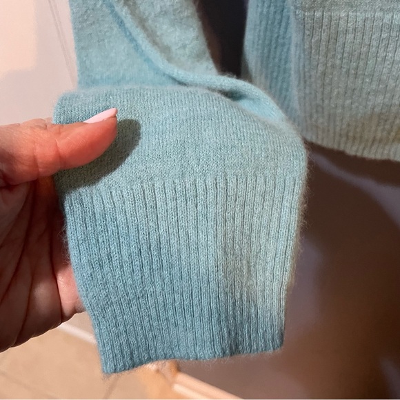 Kenzie Light green mint.V- neck Cardigan Sweater XL lace trim - great condition - Picture 7 of 8